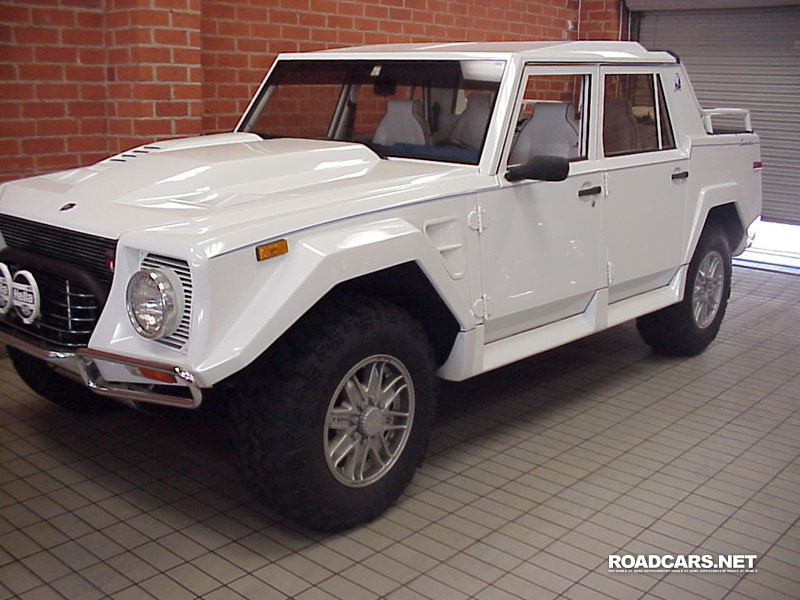 Lamborghini LM002