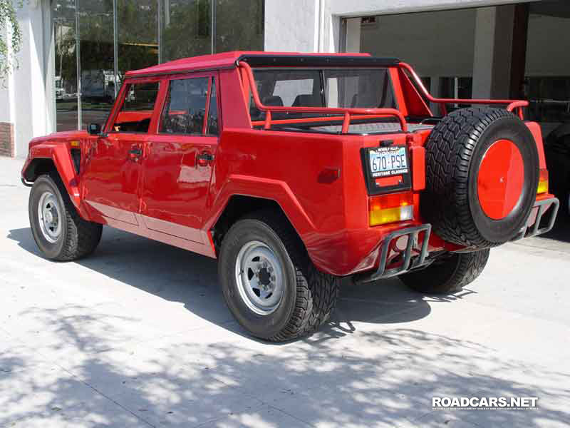 Lamborghini LM002