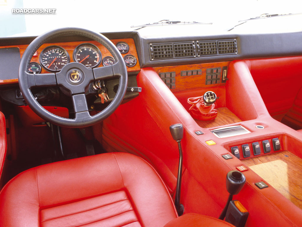 Lamborghini LM002 Interior